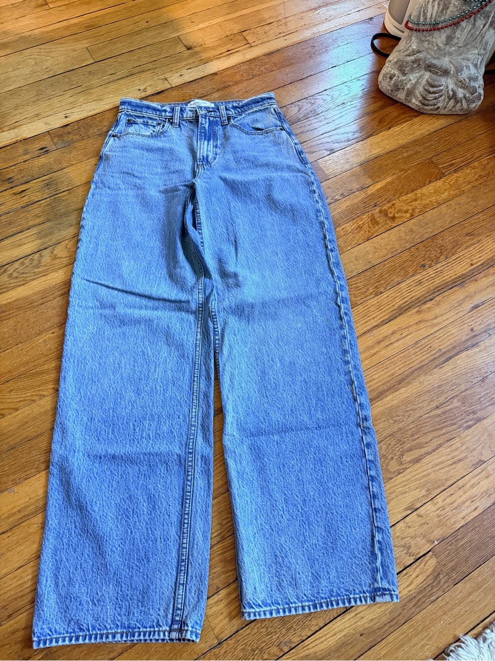 Abercrombie & Fitch Light Blue Wide-Leg Jeans